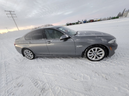 2011 BMW 550i Xdrive $19,599